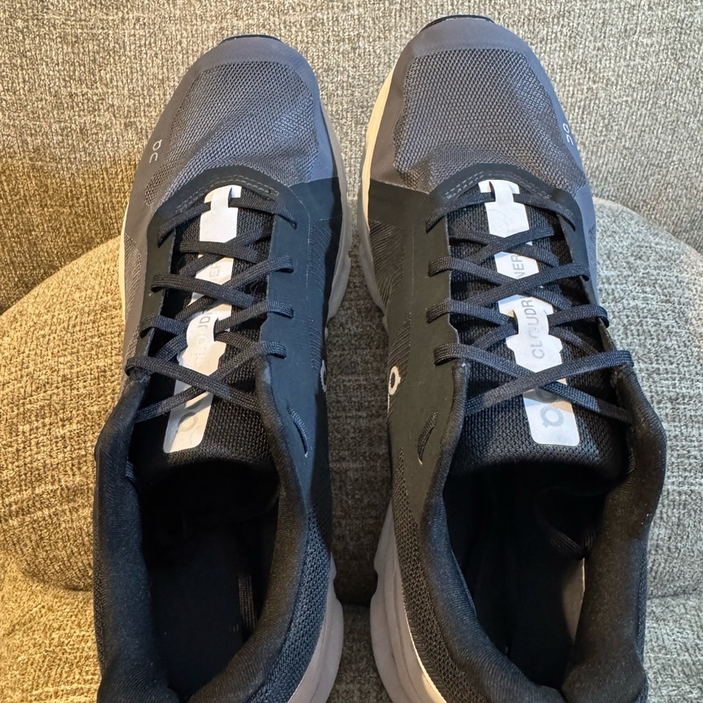 On Cloud Cloudrunner 2 Men’s Black Eclipse/Frost … - image 5